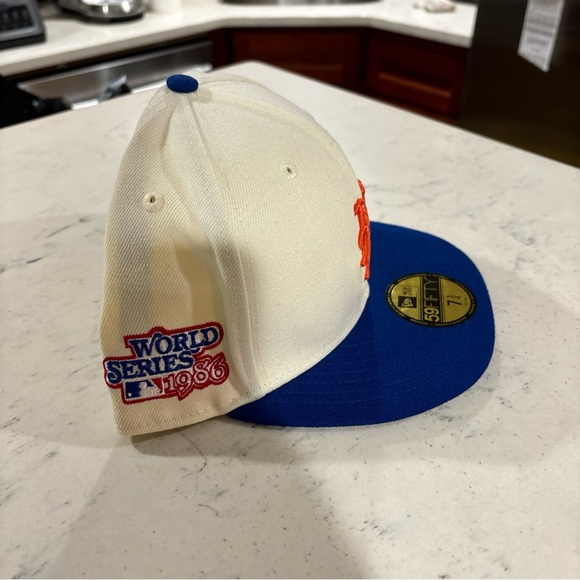 New York Mets World Series 1986 New Era 59FIFTY Fitted Hat RETRO Cream SZ 7 3/4 - Picture 2 of 6